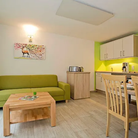 Bungis Ferien Direkt Am Grimnitzsee, Seeseite 25 Ferienhaus